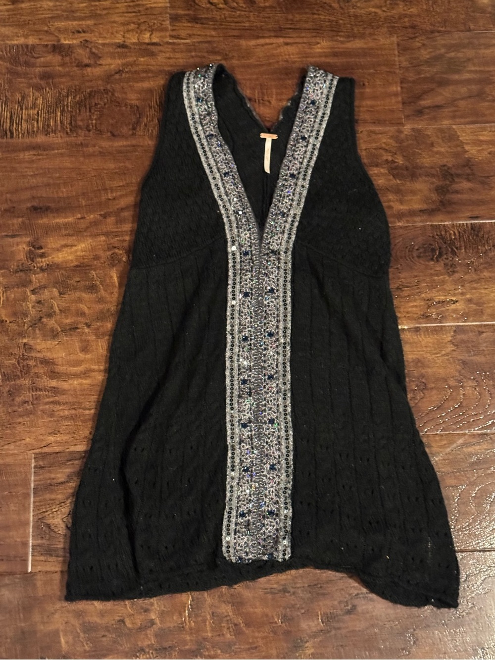 Free People Black Sleeveless Tunic Dress V Neckline Sequin Embellishments Sz XS